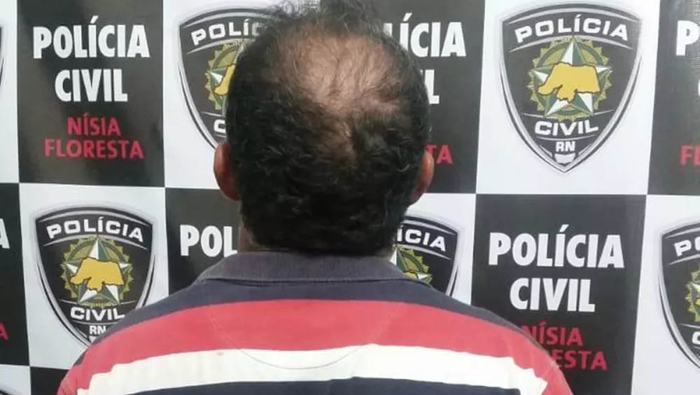 Imagem 1 -  De acordo com o delegado, o pintor está preso e será encaminhado para o sistema prisional. Ele nega as acusações.