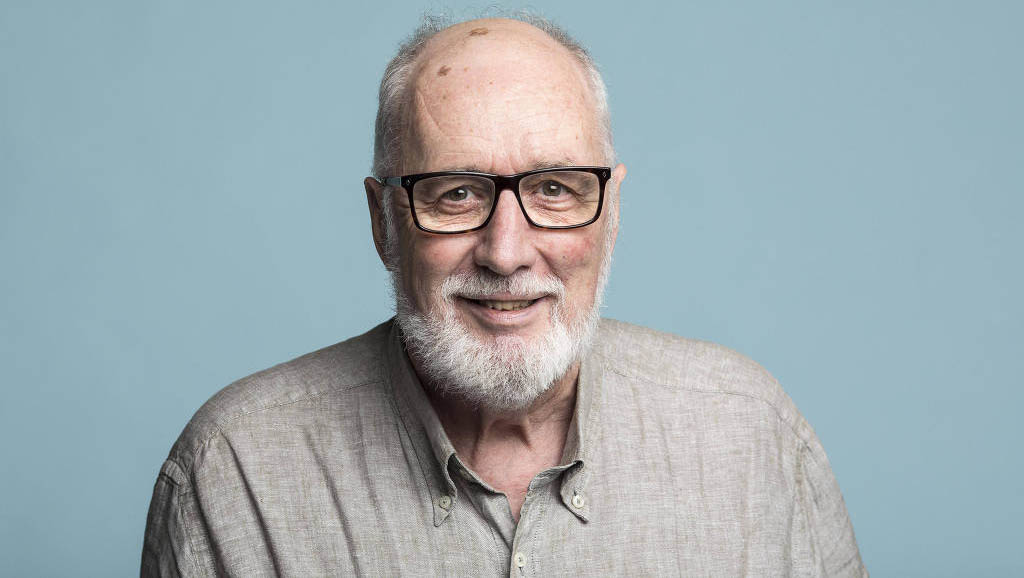  Morre aos 76 anos o jornalista Clóvis Rossi, jornalista mais antigo da Folha de São Paulo. Clóvis Rossi ganhou diversos prêmio em sua carreira, dentre eles o da da Fundação Nuevo Periodismo Ibero-Americano, criada por Gabriel García Márquez.