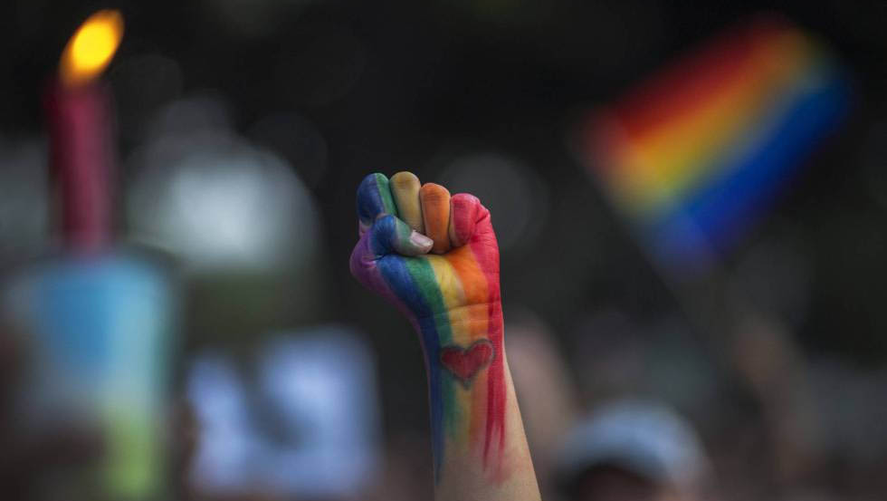   Adecisão do STF apenas dá uma nova configuração e uma nova interpretação à Lei do Racismo para abarcar as práticas homotransfóbicas até que o Congresso Nacional edite uma lei específica. 