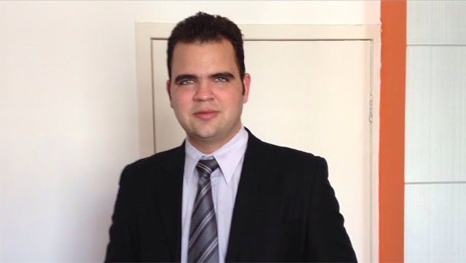    Jornalista Allan Darlysson, da Assembleia Legislativa do Rio Grande do Norte, morreu durante a madrugada deste sábado, em Natal, onde se tratava de câncer havia mais ou menos um ano