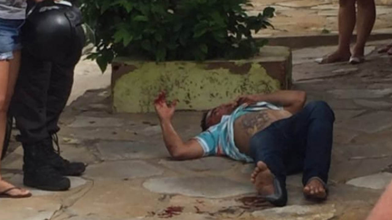   Com o assaltante a PM encontrou um revólver calibre .38 e 6 munições.