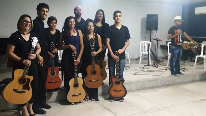   A Escola de Música D'alva Stella Nogueira Freire é reconhecida como pioneira no ensino formal de música em Mossoró e na região do alto-oeste potiguar, atraindo interessados de diversas cidades circunvizinhas e até de estados vizinhos.