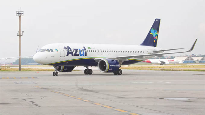   Azul confirma novos voos para o RN após redução de ICMS sobre Querosene de Aviação. De acordo com o representante da companhia, Ronaldo Veras, serão destinados três novos voos domésticos para o estado, entre o segundo semestre e o começo de 2020.