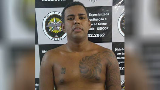   Júnior Matemático foi preso após denúncias anônimas. Ele vai responder pelos crimes de uso de documento falso, organização criminosa e associação ao tráfico