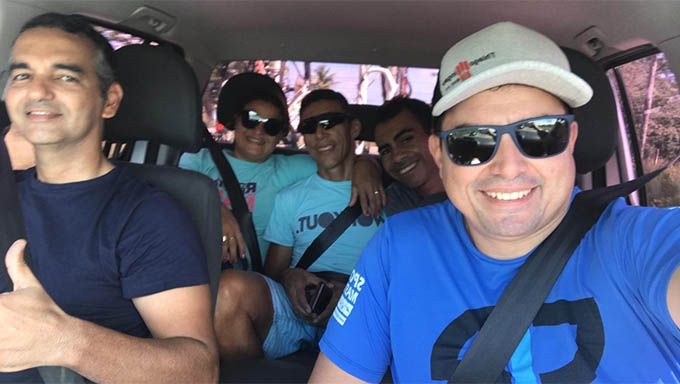   Moacir França (à esquerda na foto) sentiu dores (infarto), foi socorrido para o hospital local e não resistiu. 