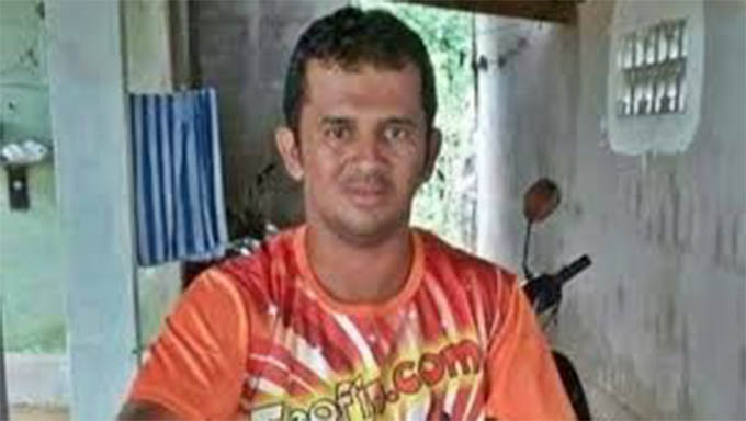   Gaguinho estaria na terceira partida de futebol seguida quando se ajoelhou e morreu