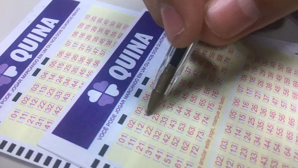   Os números sorteados que tornaram o bilhete vencedor foram: 05, 37, 49, 52, 67.