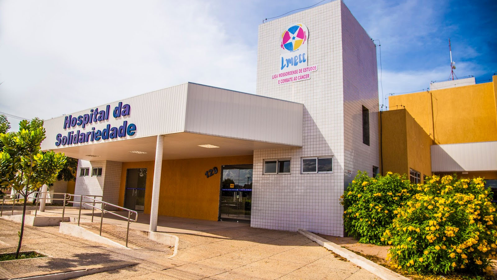   LMECC atende uma média de 98 mulheres por ano com câncer de mama. Os dados são baseados nos diagnósticos e tratamentos realizados pela Liga, de 2006 a 2018. Nos primeiros 6 meses de 2019, 68 mulheres foram diagnosticadas e iniciaram o tratamento contra o câncer de mama em Mossoró.