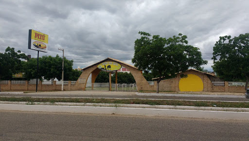   O TJRN determinou que o Porcino Park Center pague R$ 45 mil de indenização ao pedreiro Francisco Auderlanio de Abreu Lima, por danos morais e estéticos, em função de uma garrafada que sofreu, acima do olho, durante um evento na casa de show.