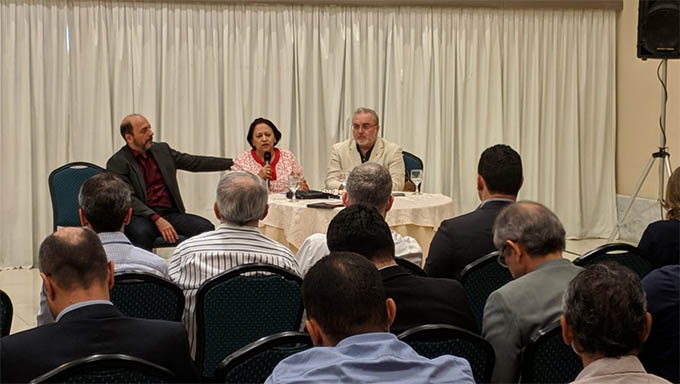   Governadora Fátima Bezerra e o vice governador Antenor Roberto elogiaram o trabalho técnico e politico de Jean Paul no Congresso Brasil em defesa da soberania nacional e do Rio Grande do Norte