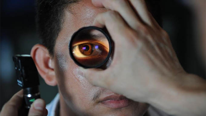   ”A doença é silenciosa na grande maioria dos seus tipos, e o diagnóstico nas fases iniciais é essencial para um tratamento adequado’’, explica Márcio Florêncio, oftalmologista do Hapvida