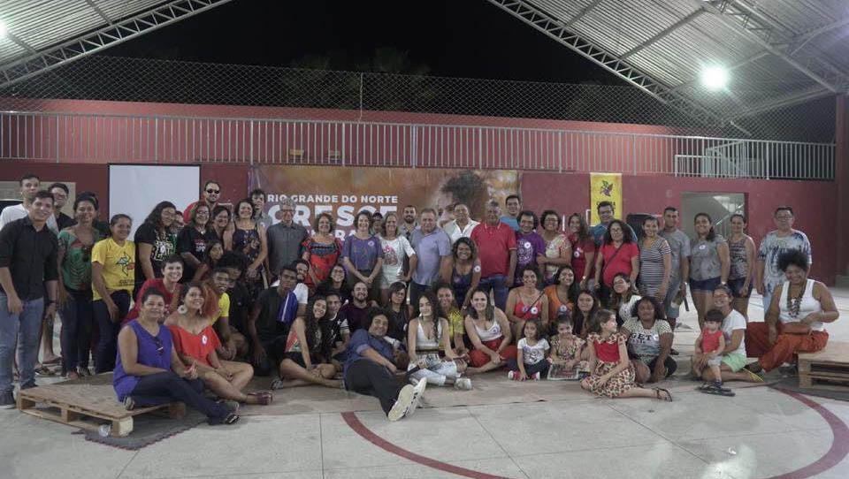   O projeto já aconteceu nos bairros Dom Jaime Câmara e Belo Horizonte. Isolda comemora a participação popular nos encontros que já vem rendendo muito trabalho.