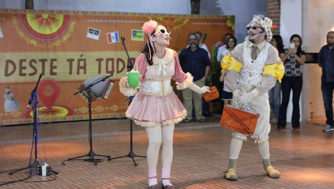   O evento aconteceu às 18h desta segunda-feira (19, no Memorial da Resistência, com apresentações de artistas locais e a presença de autoridades.