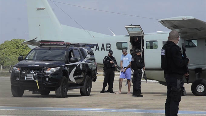   PF e DEPEN transfere preso para o Presídio Federal de Mossoró; Desembarque foi nesta terça-feira, dia 3, sob forte esquema de segurança
