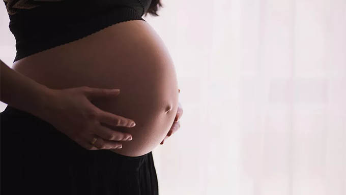   Estudo mostra que poluição do ar pode chegar a placenta durante a gravidez.