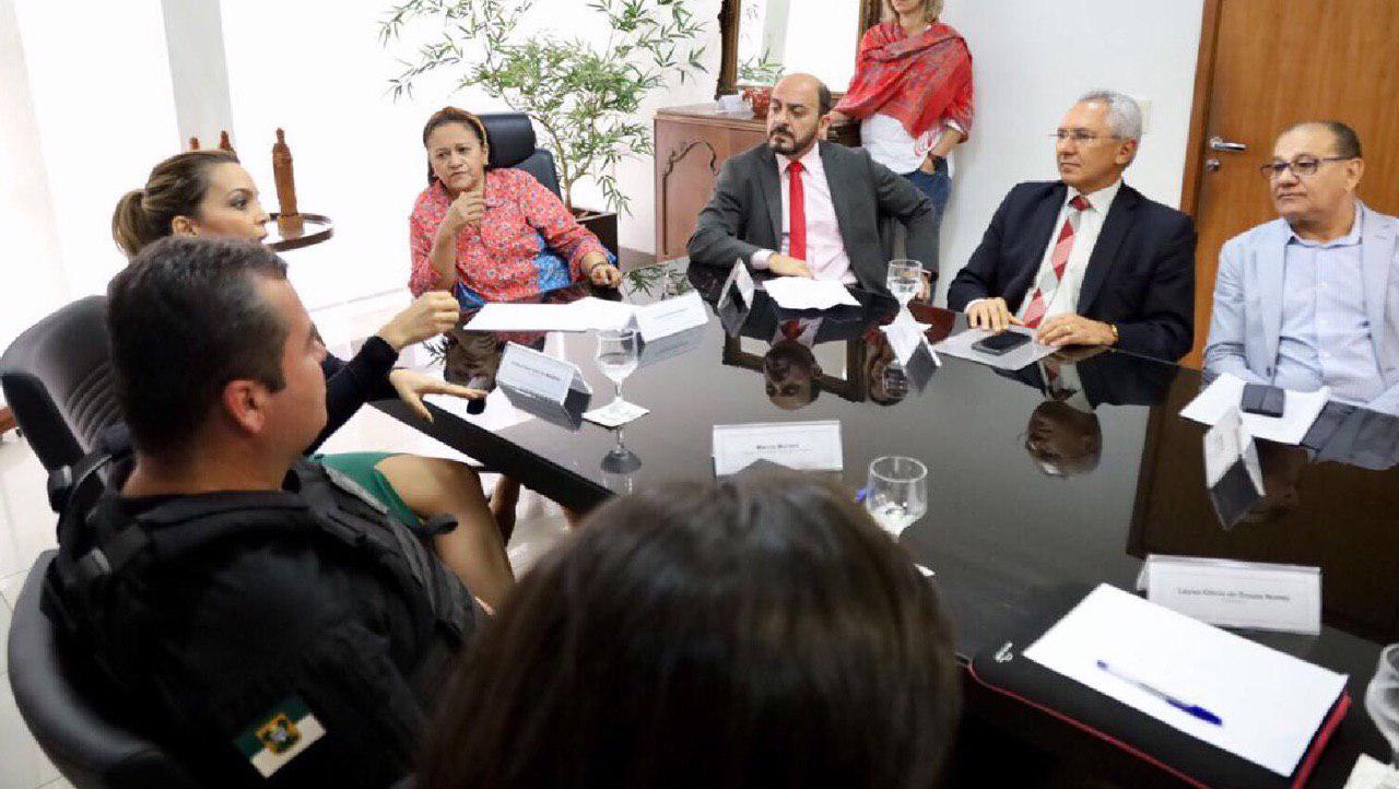   “O caminho para melhorar a qualidade de vida é a educação”, diz Fátima. A governadora Fátima Bezerra recebeu nesta segunda-feira, 23, a juíza Cibele Diniz, da Vara das Execuções Penais da Comarca de Mossoró, para tratar da educação no sistema prisional do Estado.
