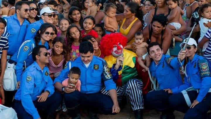   Campanha “Agentes do Bem” arrecada alimentos para a Liga Contra o Câncer.