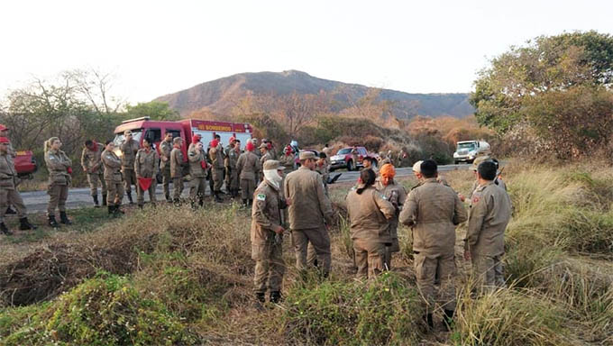   Com a missão cumprida, os Bombeiros se despedem de Portalegre, onde ficaram por 8 dias trabalhando intensamente no combate as chamas na região de difícil acesso em conjunto com os moradores do município