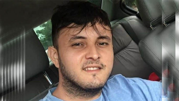   Juninho Carneiro havia sido preso duas vezes pela Divisão de Polícia do Oeste por roubo de carros e após isto sofreu duas tentativas de homicídio
