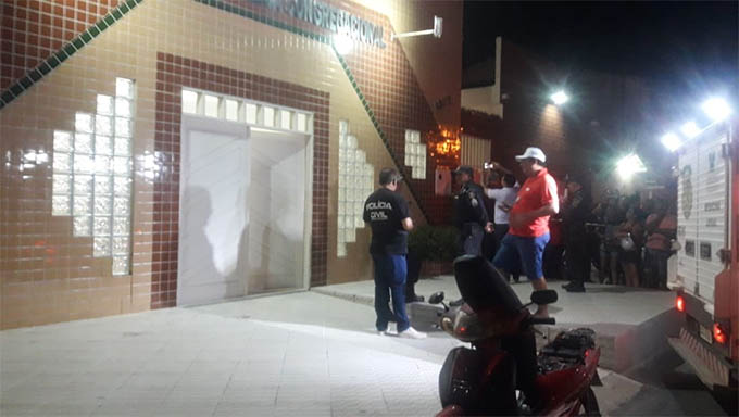   Baleado morreu dentro de uma igreja evangélica, após ter sido baleado no meio da rua no bairro Santo Antônio, em Mossoró.