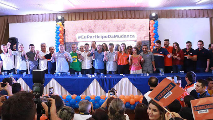 Imagem 1 -  Um grande público, com idades e ideologias políticas diferentes, lotou o auditório principal do Hotel Villa Oeste para discutir novos rumos da política do Rio Grande do Norte e, de Mossoró, apresentando o modo “Solidariedade” de fazer política. 