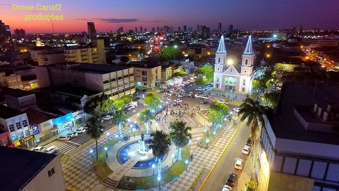   Praça Vigário Antônio Joaquim passou de janeiro de 2017 a fevereiro de 2018 abandonada, quando a Prefeitura autorizou a reforma, por quase meio milhão de reais, passando 1 ano e 7 meses em obra, até ser inaugurada nesta quinta-feira, dia 14 de novembro de 2019