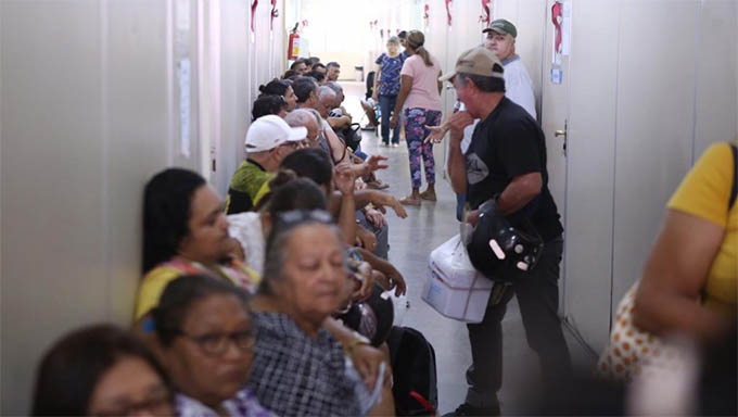 Imagem 1 -  Foram distribuídas 200 fichas para pacientes com diabetes receberem insulina neste sábado, finalmente