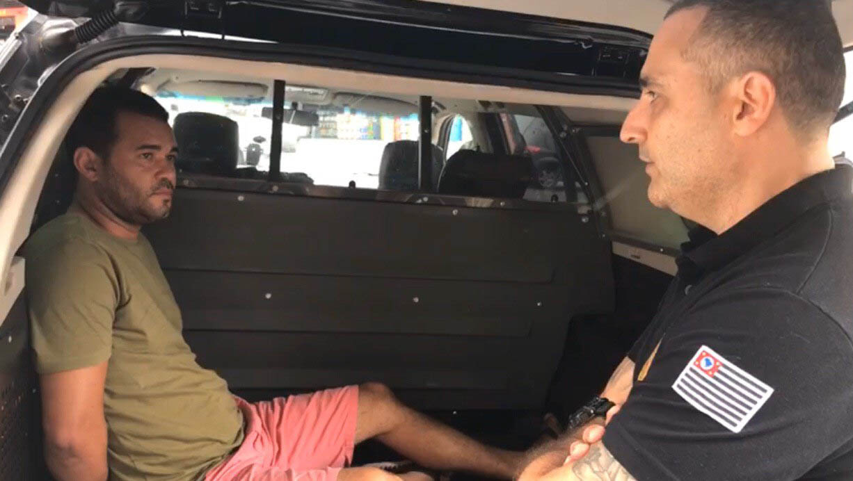 Imagem 1 -  [VÍDEO] Após ser preso em Guarulhos/SP, na manhã desta quarta, Paulo Roberto da Silva, o Leo, disse friamente que recebeu uma foto da ex-namorada Renata Ranyelle com outro rapaz e ficou com ciúmes, então resolveu simular um assalto para matá-la.