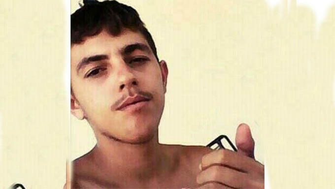   Mateus foi morto a tiros na noite deste domingo, 22, no bairro Baixa do Caic, em Apodi; Corpo será removido para exames na sede do ITEP, em Mossoró