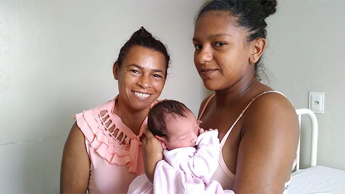   O primeiro bebê nascido em Mossoró no ano de 2020 é do sexo feminino. Sara Steffany Martins da Silva nasceu precisamente à 00h14 minutos do dia 1º de janeiro de 2020, no Hospital Maternidade Almeida Castro.