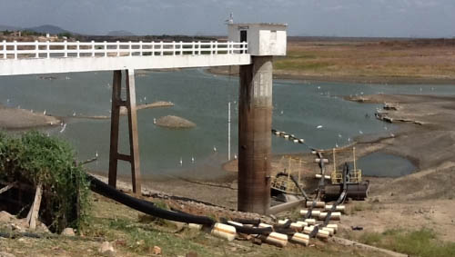   12 reservatórios do RN estão com menos de 10% da sua capacidade e 6 estão secos. Os dados constam no Relatório da Situação Volumétrica dos principais reservatórios do Estado, divulgado nesta segunda-feira (27), pelo Igarn. O barragem de Pau dos Ferros é um das que se encontram secas, mesmo com o início do período chuvoso.