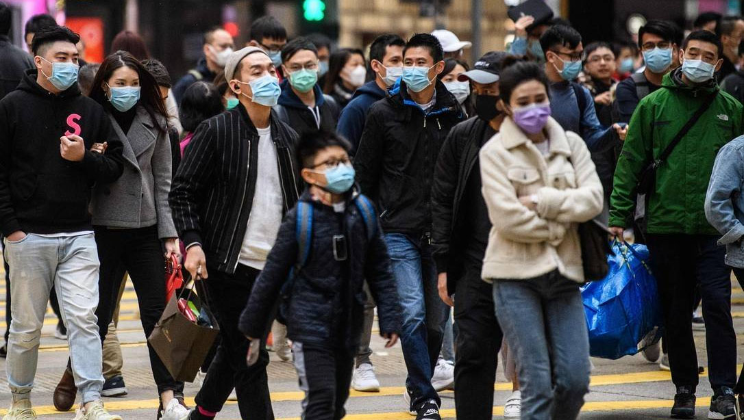   Número de mortos pelo coronavírus na China sobe para 908 nesta segunda (10). Segundo dados divulgados pela Comissão Nacional de Saúde da China, são agora 40.171 as pessoas infectadas no país; 34 brasileiros resgatados na China chegaram à Base Aérea de Anápolis, em Goiás, na manhã deste domingo (9).