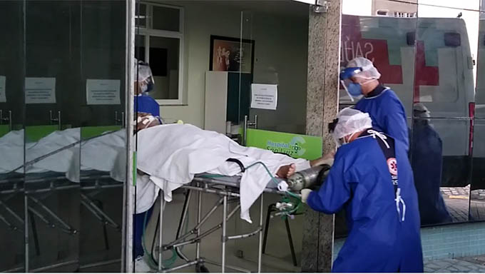   O paciente estava internado na UTI do Hospital Maternidade Almeida Castro e foi transferido pelo equipe do SAMU Mossoró, que tem a frente o médico Dixon Fradick