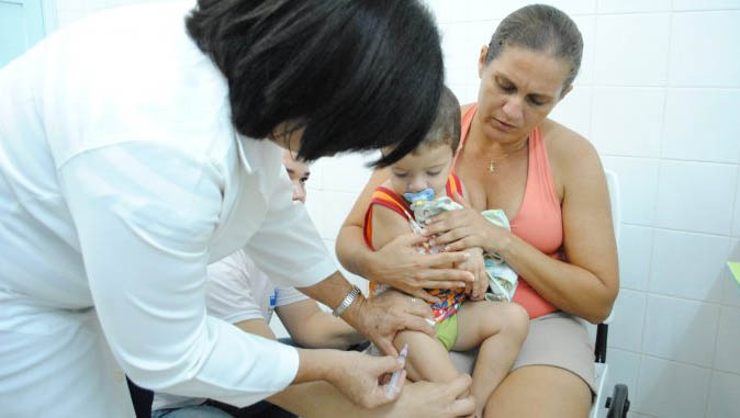   Ministério da Saúde divulga novas datas de vacinação contra Influenza. A principal alteração no calendário de imunizações foi a decisão de cancelar o Dia D da campanha que aconteceria no próximo sábado, 9 de maio. O público-alvo desta última fase também foi dividido em dois subgrupos para diminuir as aglomerações nas UBS.