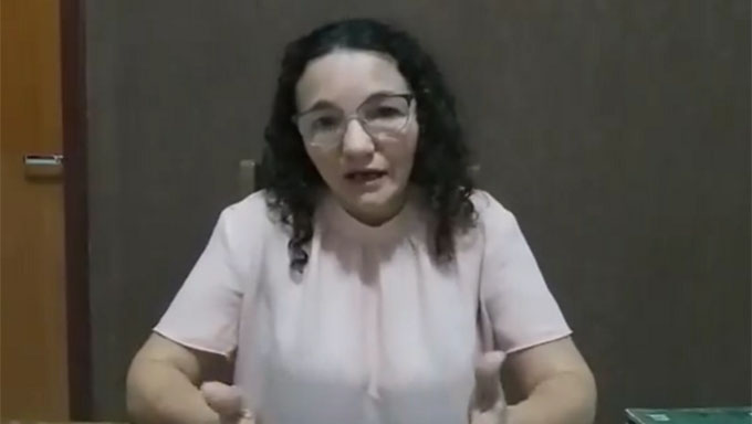   Marleide Cunha disse que "Não vamos compactuar com um ensino que não depende da vontade do estudante em aprender e que aumenta a desigualdade nas oportunidades de aprendizagem".