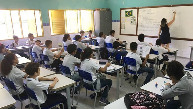     "A aprovação do reajuste no Piso Salarial do Magistério na Assembleia Legislativa é fruto de uma luta conjunta, que passa também por nós que fazemos o Governo do Estado, e que desde sempre compreendeu e legitimou a reivindicação dos professores”, afirmou a governadora Fátima Bezerra. 