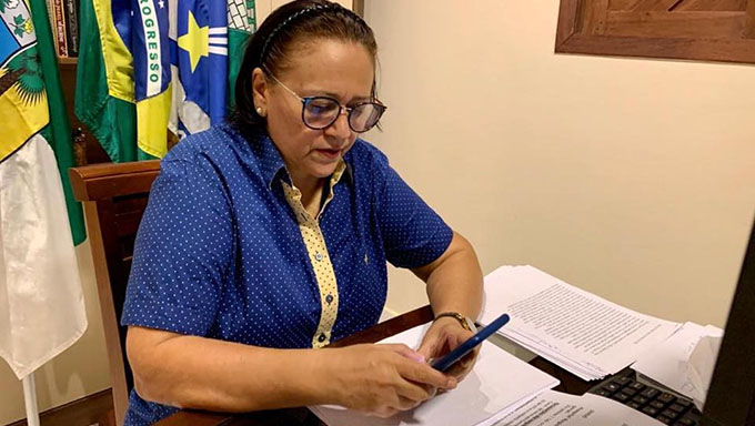   Governadora Fátima Bezerra convocou reunião com a APAMIM nesta segunda-feira, dia 1 de junho, com a participação do secretário de Saúde Cipriano Maia, para tratar sobre débitos, credenciamentos de leitos covid junto ao SUS para atender a região de Mossoró