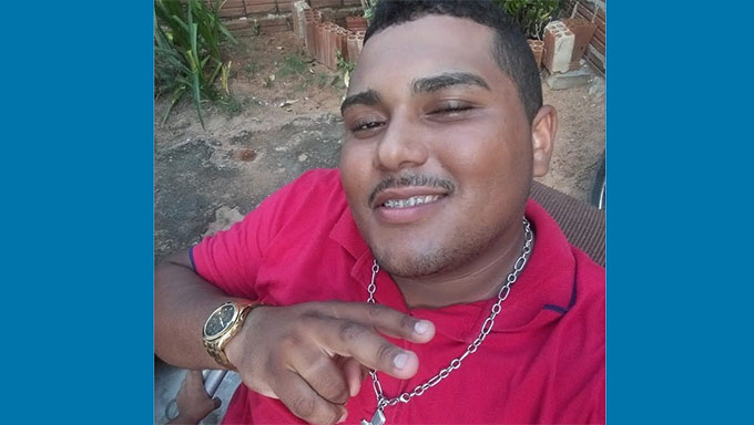  Negão, como era mais conhecida a vítima, é morador do bairro Frutilândia, em Assu. Chegou-se a se comentar entre os policiais que poderia haver outro corpo no local, mas esta informação não se concretizou. Corpo foi removido para exames no ITEP, em Mossoró, e o caso deve ser investigado pela Polícia Civil de Assu
