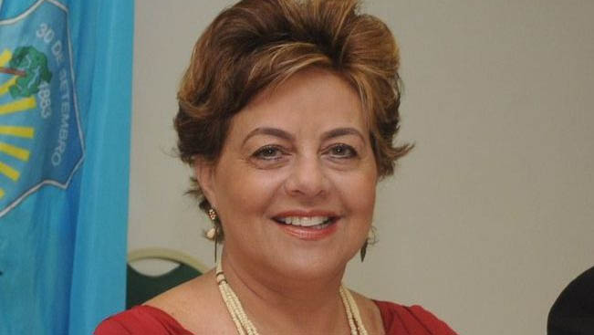   O TJRN manteve a condenação da ex-prefeita de Mossoró, Fafá Rosado, por improbidade administrativa. De acordo com a petição inicial, o MPRN apontou que Fafá Rosado “vinculava de modo constante e abusivo sua imagem e seu nome à publicidade institucional paga pelos cofres públicos", desrespeitando o princípio da impessoalidade na administração pública.