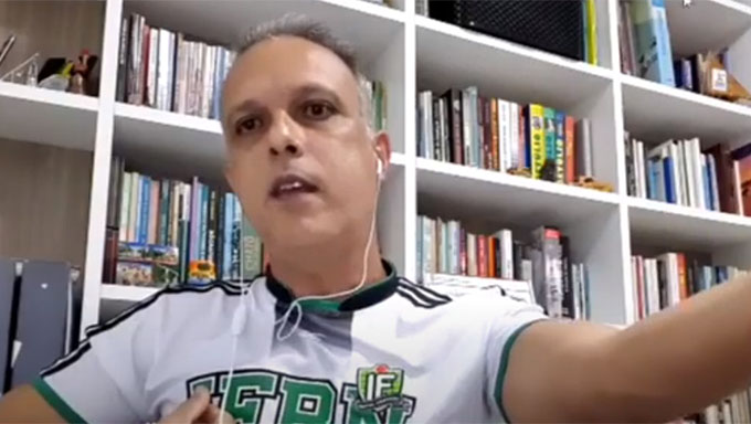   José Arnóbio foi eleito com quase 50% dos votos em eleição democrática dentro da instituição, que tem 48 mil estudantes e cerca de 3 mil servidores entre professores e técnicos e, apesar da previsão legal para sua nomeação, o ex-ministro do MEC, Abraham Weintraub, optou por um nome pro tempore indicado pelo deputado federal General Girão.
