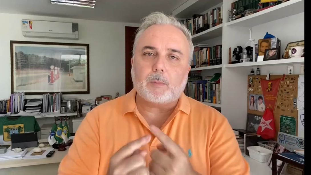   Em vídeo divulgado em suas redes sociais, o senador Jean Paul Prates, que é especialista nesta área de petróleo, gás natural e energias renováveis, detalha os motivos pelos quais a venda da Petrobras no RN é prejuízo para todos, inclusive para a companhia