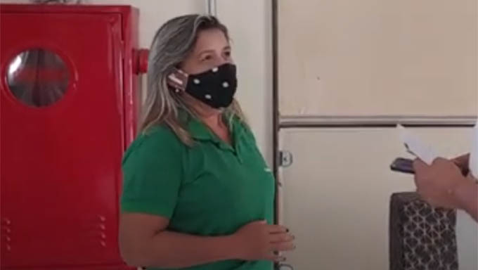   “Fiquei muito gratificada, feliz, pois sou consciente que já tenho mais de 50 anos. Fui muito bem recebida e graças a Deus estou fazendo meu trabalho, me esforçando muito para conseguir atender todos bem e atingir as nossas metas”, diz Rejane Maria, que reside na região Norte da cidade de Mossoró-RN.