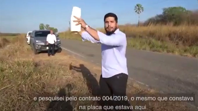   Governo do Ceará e Construtora CLC, de Mossoró-RN, mostram documentos de que o deputado André Fernandes (foto) mais uma vez mentiu em videos divulgados em suas redes sociais; Ele já responde a 11 processos por divulgar notícias falsas e atualmente está suspenso de suas atividades na Assembleia Legislativa do Ceará
