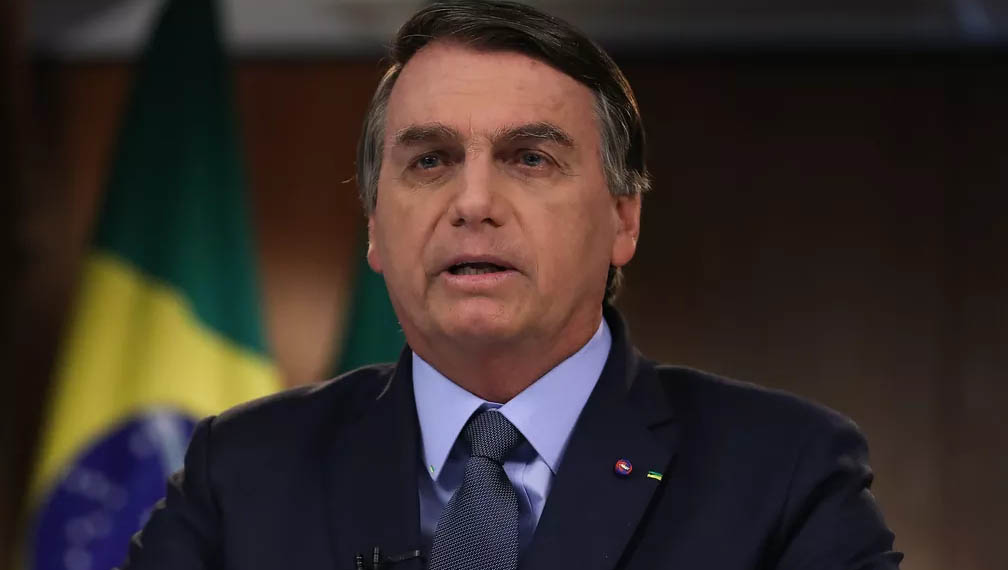   Em discurso na 75ª Assembleia da ONU Bolsonaro culpa caboclo e o índio por incêndios. “Os incêndios acontecem praticamente, nos mesmos lugares, no entorno leste da floresta, onde o caboclo e o índio queimam seus roçados em busca de sua sobrevivência, em áreas já desmatadas”, diz o presidente. Sempre se isentando da culpa, Bolsonaro também culpou os governadores dos estados pela crise provocada pelo coronavírus e voltou a acusar a Venezuela pelo derramamento de óleo na costa brasileira, fato que não foi comprovado.