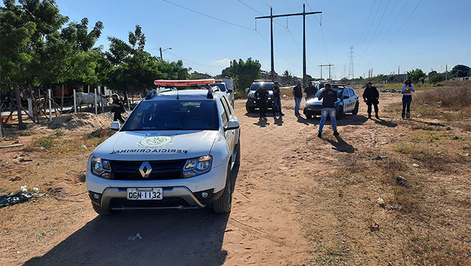   Crime aconteceu numa região entre duas comunidades controladas por facções que estão em guerra pelo domínio pelo tráfico de drogas; Esta guerra estúpida já causou a morte de várias pessoas nas últimas semanas, inclusive de inocentes