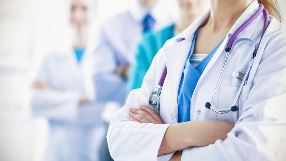   Veja nomes dos médicos convocados para a Secretaria de Saúde de Mossoró. São oito novos profissionais de diversas áreas, que vão atuar nas Unidades de Serviços de Saúde do município; Os convocados foram aprovados no Processo Seletivo Simplificado 01/2019; A convocação foi publicada na edição Nº 589 do Jornal Oficial de Mossoró (JOM).