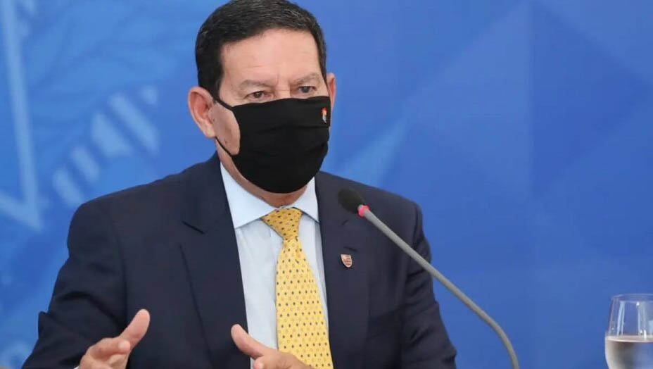   A solenidade de abertura foi marcada para às 14h desta quinta-feira (3), no Teatro Dix-Huit Rosado;  Realizado pela Frente Parlamentar Mista em Prol do Semiárido e pelo do Instituto Sagres, o Fórum é o ambiente para a apresentação e o debate de propostas que subsidiarão a formulação do Plano de Desenvolvimento do Semiárido, cujo objetivo é o aproveitamento das possibilidades econômicas da região e o alcance de metas socioeconômicas, hídricas e ambientais.