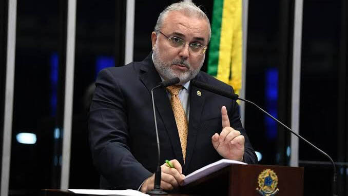   “Preço do gás não vai cair para os consumidores”, diz Jean Paul. O parlamentar ressaltou que a nova Lei do Gás, aprovada ontem (10) no senado, só ganhou impulso a partir da privatização da malha de gasodutos da Petrobrás e da retirada progressiva da participação da estatal nas companhias estaduais de distribuição de gás natural canalizado. “Como os compradores vão ter que recuperar seus investimentos, não teremos uma redução das tarifas de gás para os consumidores. Ao contrário, as tarifas devem aumentar”, explica.