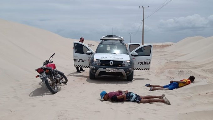   Eliel Lins foi friamente assassinado por Lucas Muriel de Souza Silva e Wudson Jarques Freire da Silva (foto), ambos com 19 anos, residentes no município do Alto do Rodrigues. A dupla foi presa pela Polícia Militar de Porto do Mangue minutos depois do latrocínio. 