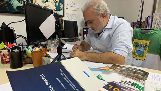   Primeira reunião virtual será nesta quinta-feira, dia 7, com os gestores do município de Felipe Guerra. O senador Jean explicou que a ideia é ouvir das demandas dos prefeitos dos municípios; "Nosso mandato é construído assim, com diálogo e procurando propor o melhor para o povo potiguar”, declarou Jean Paul."